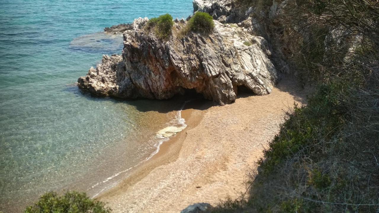 Aiolos Kalamaki  Екстериор снимка
